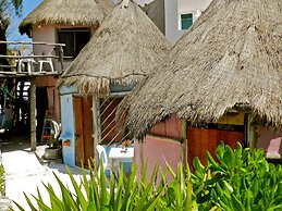 Acamaya Reef Cabanas - Caravan Park