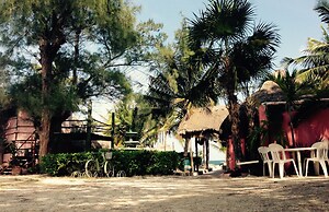 Acamaya Reef Cabanas - Caravan Park
