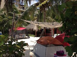 Acamaya Reef Cabanas - Caravan Park