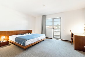 La Fontaine Hotel