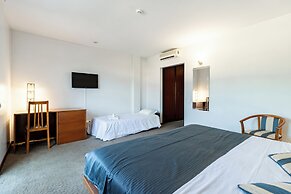 La Fontaine Hotel