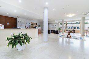 La Fontaine Hotel