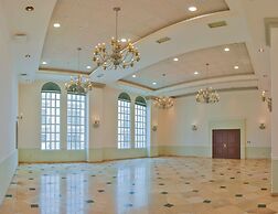 Villa Mercedes Merida, Curio Collection by Hilton