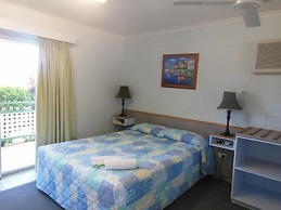 Country Road Motel