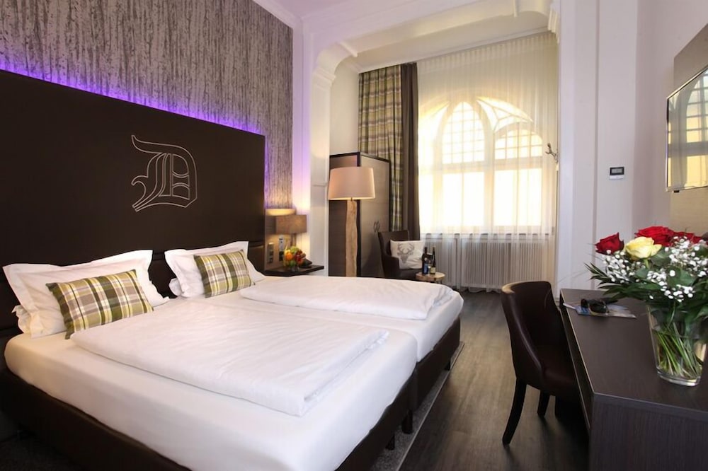 HOTEL AM MARKT