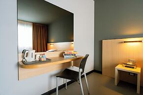 The Aries Hotel