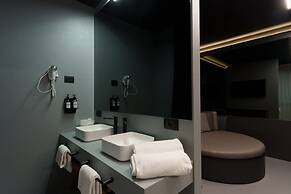 The Aries Hotel