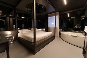 The Aries Hotel