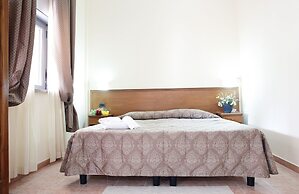 Pausania Inn