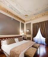 Catalonia Las Cortes Hotel