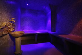 Borghese Palace Art Hotel