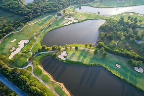 Springfield Village Golf & Spa