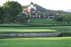 Springfield Village Golf & Spa