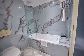 Grand Regency Doha, Trademark Collection by Wyndham