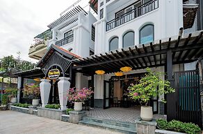 Welcome Old Town Hotel