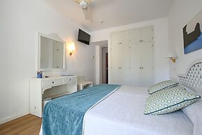 Hotel Pinos Playa