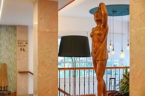Hotel Pinos Playa