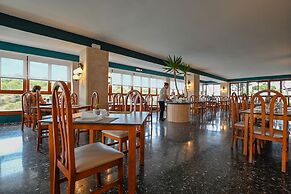 Hotel Pinos Playa