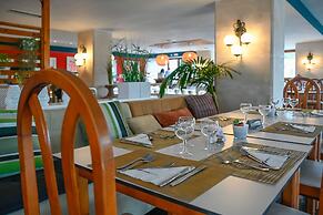 Hotel Pinos Playa