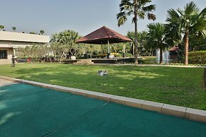 Radisson Blu Dhaka Water Garden