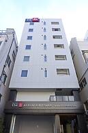 the b akasaka-mitsuke