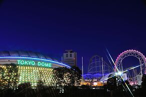 the b akasaka-mitsuke