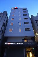 the b akasaka-mitsuke