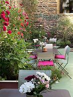 Garden Hotel