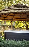 Logis Hôtel Domaine du Moulin Cavier - Restaurants & Spa