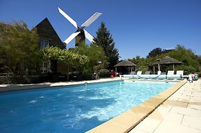 Logis Hôtel Domaine du Moulin Cavier - Restaurants & Spa