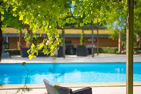 Logis Hôtel Domaine du Moulin Cavier - Restaurants & Spa