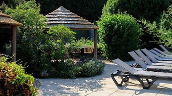 Logis Hôtel Domaine du Moulin Cavier - Restaurants & Spa