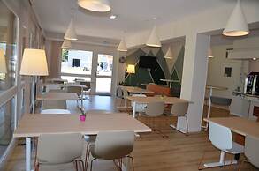 The Originals City, Hôtel Amys