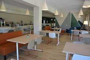 The Originals City, Hôtel Amys