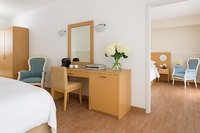 Lagos Mare Hotel