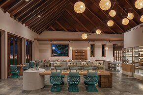 W Maldives