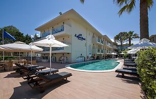 Hotel Kalyves Beach
