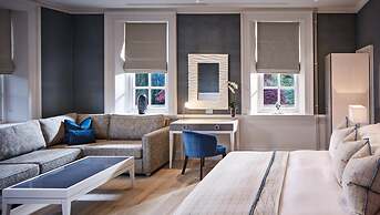 Barnett Hill - Luxury Hotel