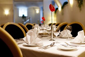 Monika Centrum Hotels