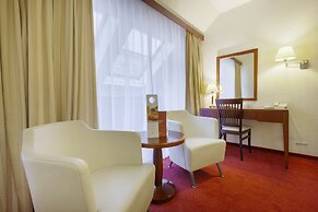 Ambassador Hotel