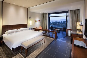 Hilton Sanya Yalong Bay Resort & Spa