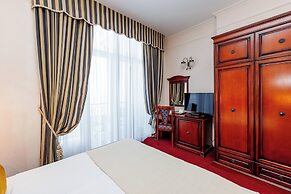 Hotel Savoy
