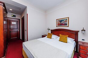 Hotel Savoy