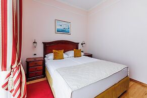 Hotel Savoy