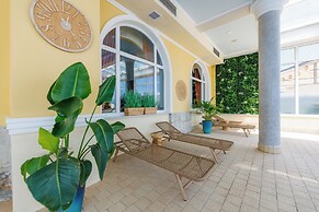 Hotel Savoy
