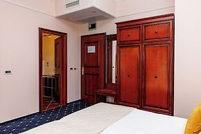 Hotel Savoy