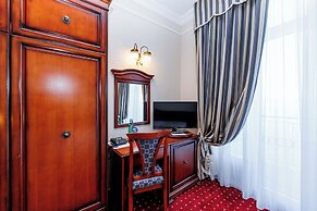 Hotel Savoy