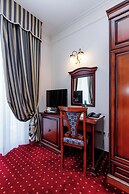 Hotel Savoy
