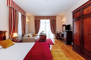 Hotel Savoy