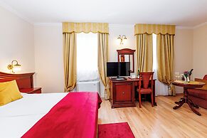 Hotel Savoy